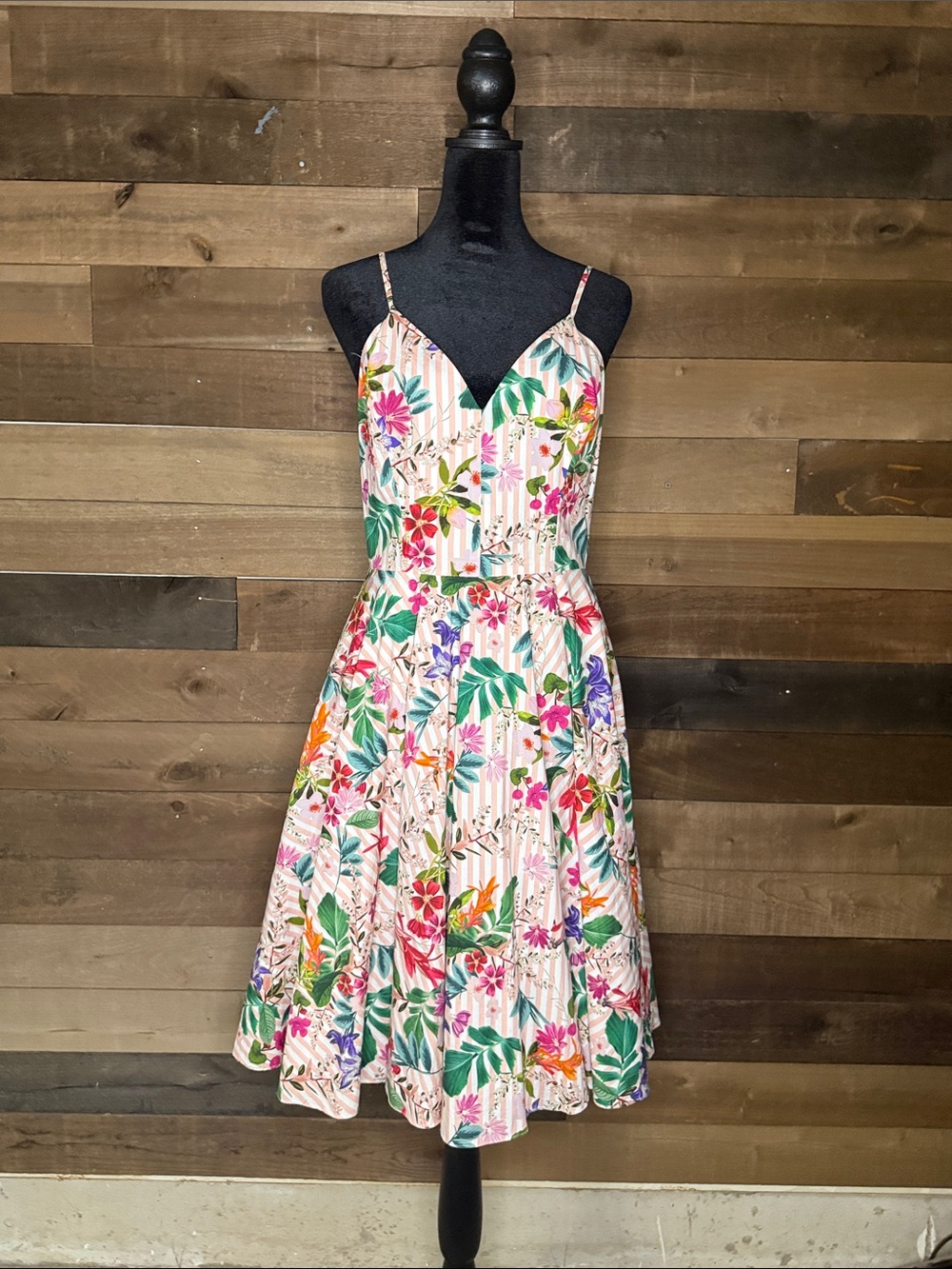 Gianni Bini Pink Floral Midi Dress with Green Leaf Print